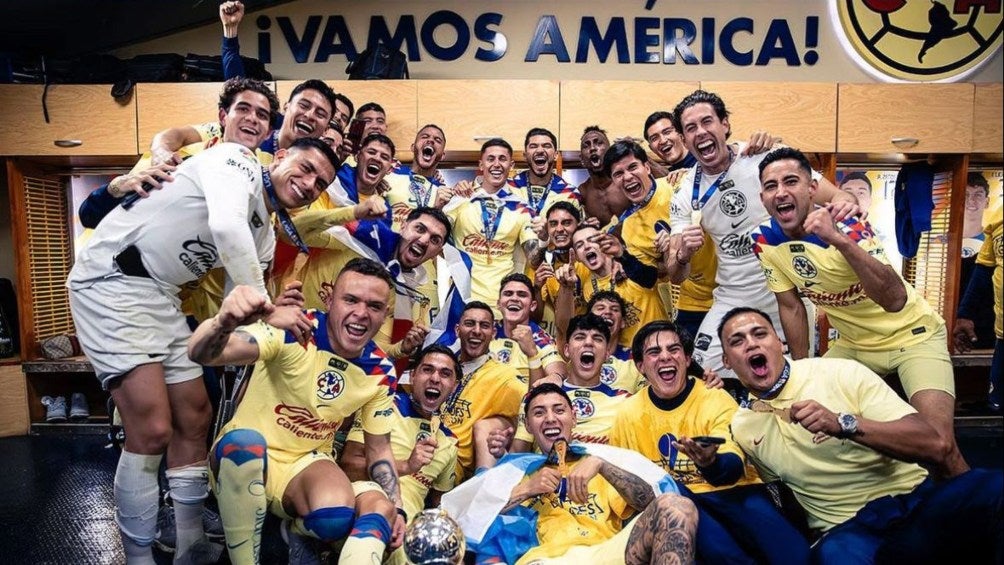 ¡Con lo mínimo! Ocho jugadores de América recibieron medalla de campeón sin pasar los 100 minutos