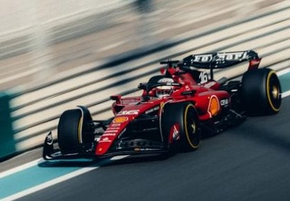 Leclerc durante una carrera