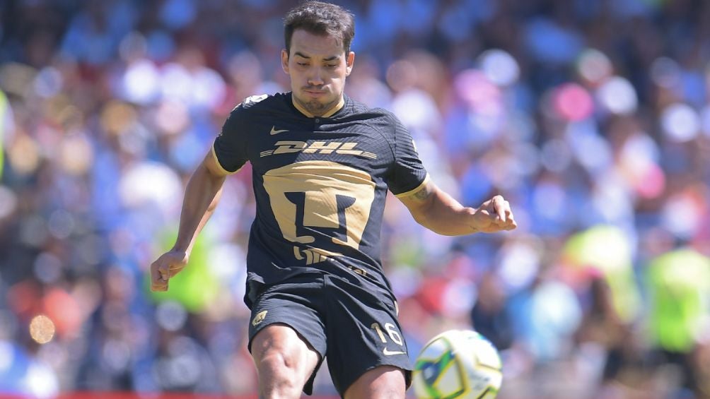 Aldrete en un partido con los Pumas