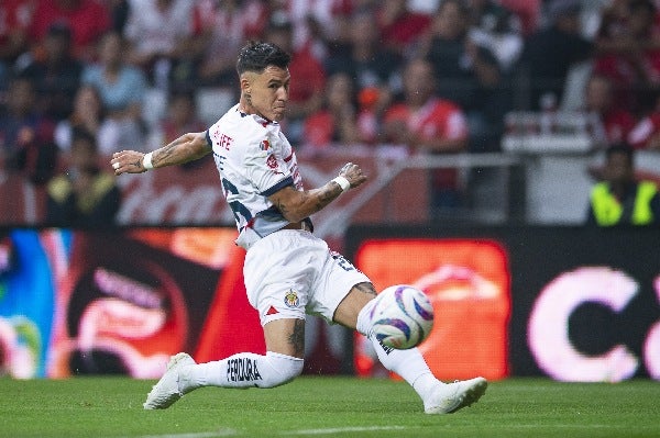 Calderón jugando con las Chivas 