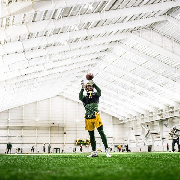 Jaire Alexander entrenando con los Packers 