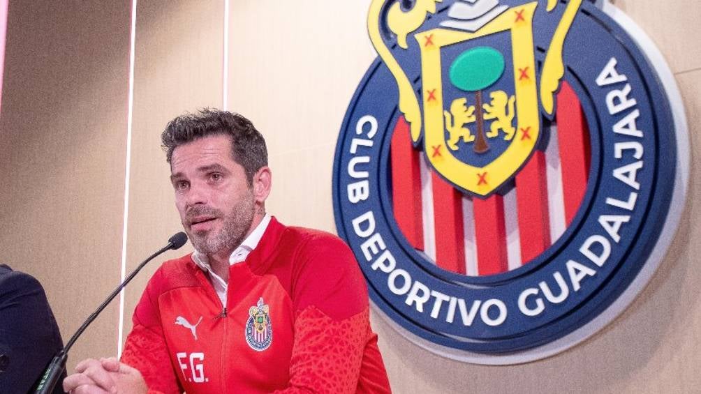 Chivas: Fernando Gago 'le hace el feo' a Leones Negros y cancela partido de pretemporada 