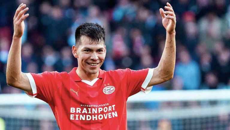 'Chucky' Lozano jugando con PSV