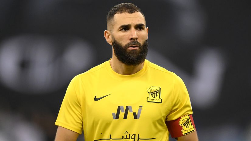 Benzema en un partido de Al-Ittihad