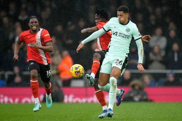 Luton Town enfrentando al Chelsea