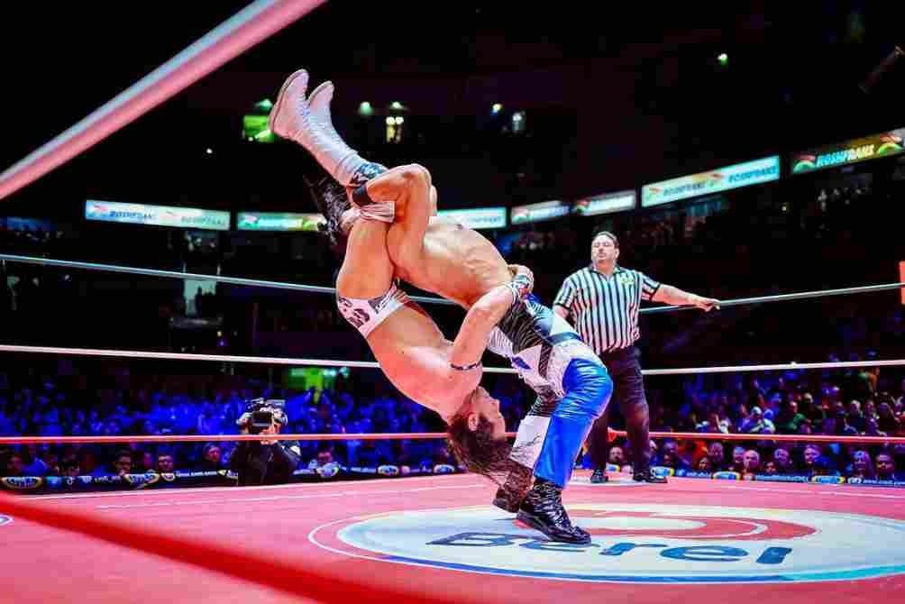 Andrade contra Volador Jr