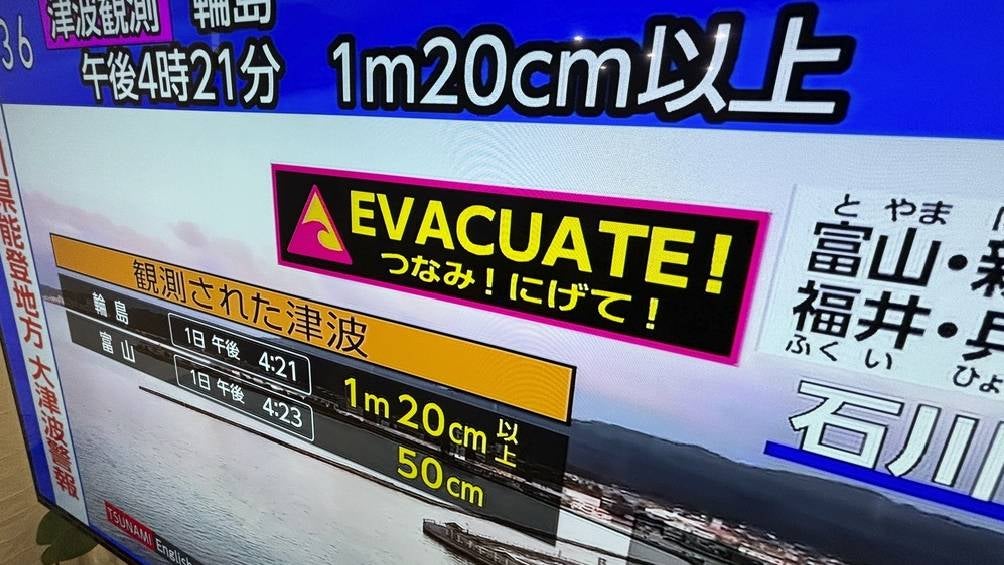 Mediante una televisora local, se disparó la alerta de evacuación ante un posible tsunami. 