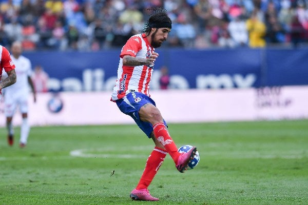 Junior Benítez jugando con Atlético San Luis 