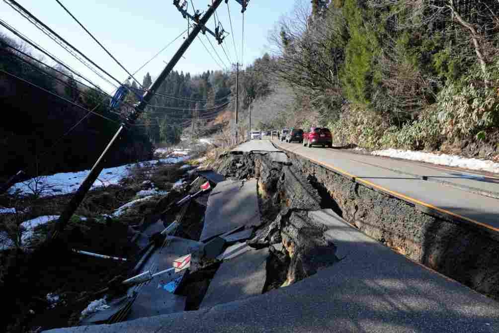 Una autopista afectada en Anamizu Town, Ishikawa