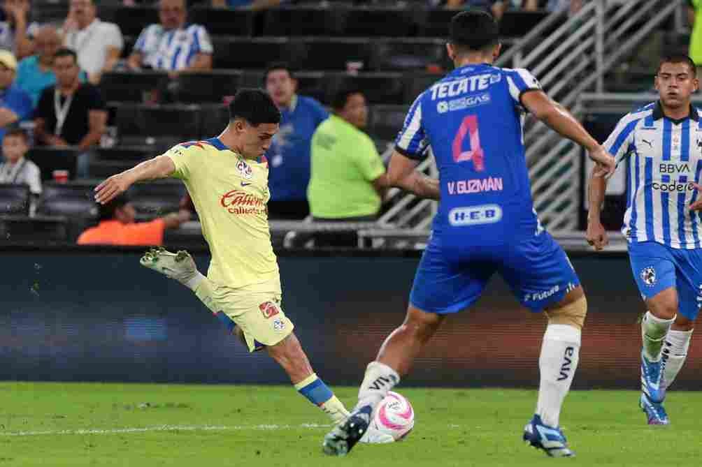 Suárez en un compromiso ante Rayados el torneo pasado