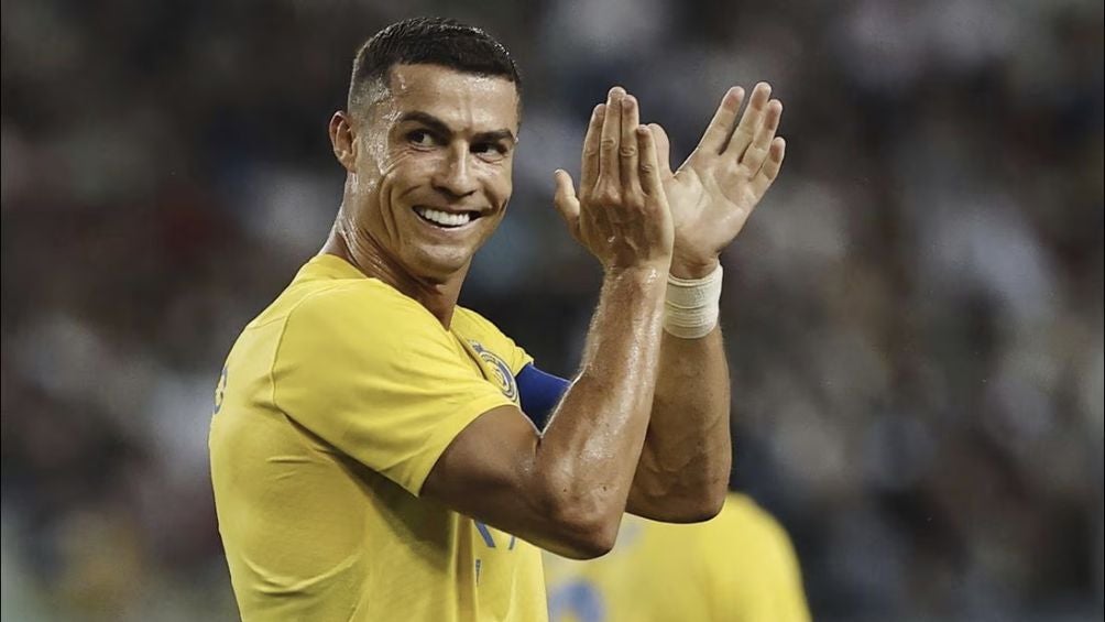 El portugués celebra un gol con su equipo