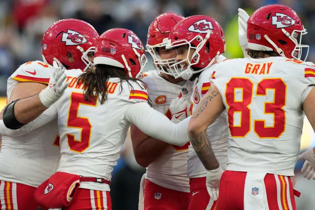 Kansas City espera rival en playoffs