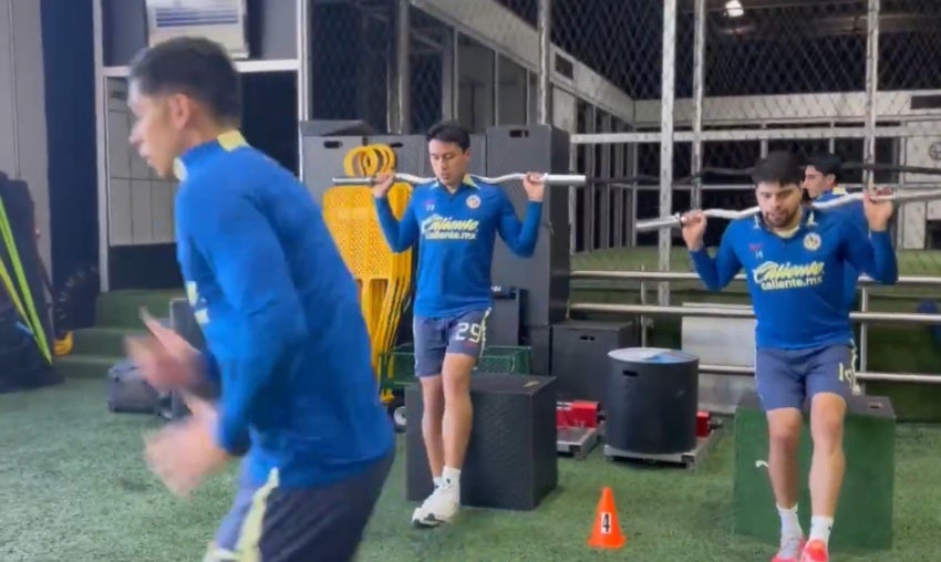 Parte de la sesión de entrenamiento 