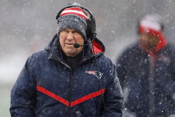 Bill Belichick durante un partido de NFL