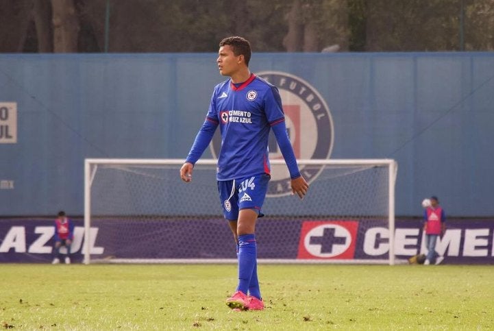 Mauro Zaleta, canterano de Cruz Azul