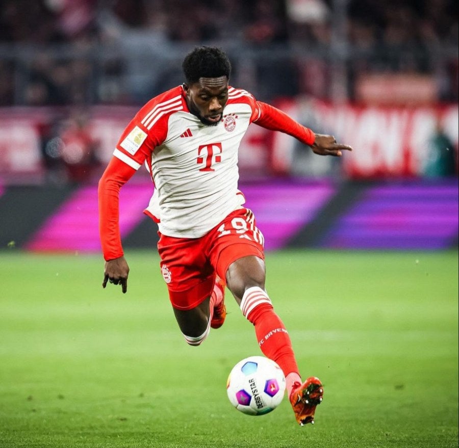 Alphonso Davies está cómodo en el Bayern Múnich