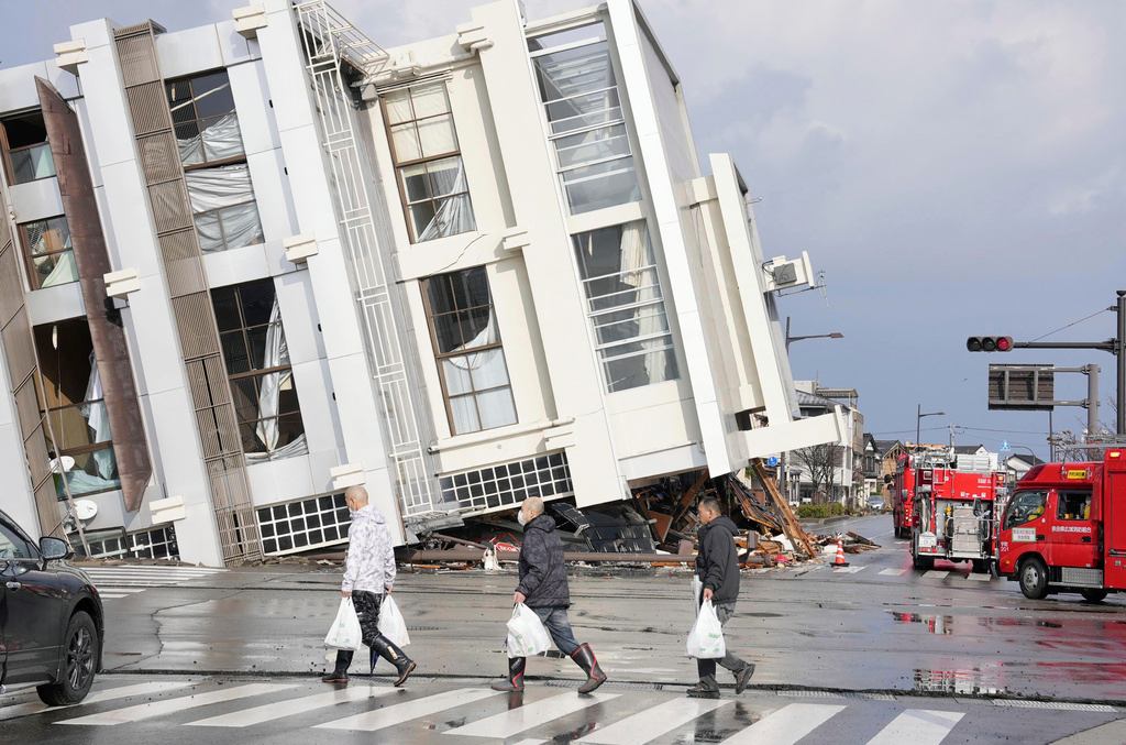 Las fallas a estructuras continuarán ante las réplicas que siguen golpeando al país.