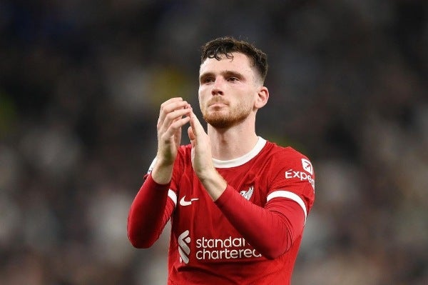 Robertson es baja del Liverpool por lesión en el hombro