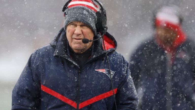 Bill Belichick durante un partido 