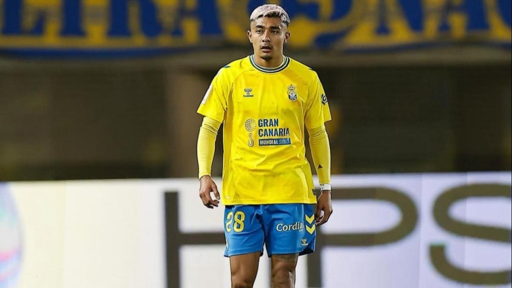 Las Palmas apelará sanción de Julián Araujo tras ser expulsado en la Copa del Rey