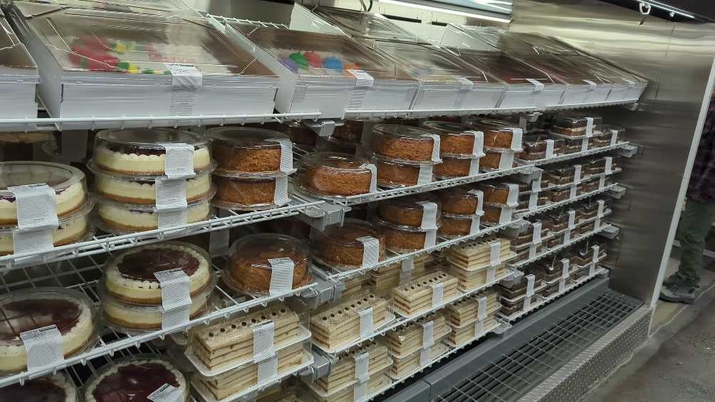 Los pasteles fue lo primero que se revendió del Costco. 