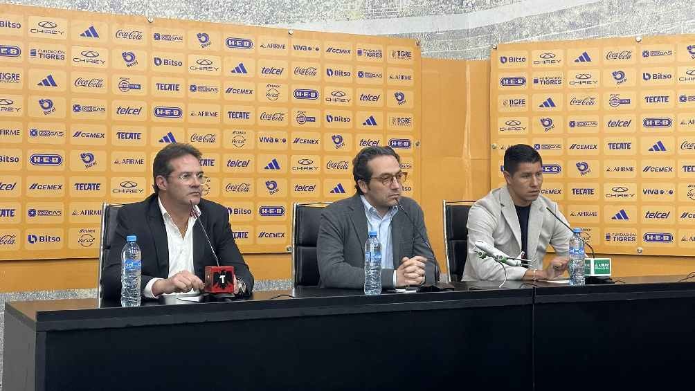 La directiva dio conferencia de prensa