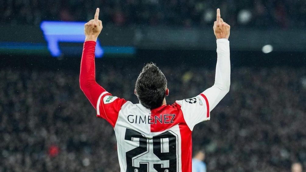 Santi Giménez fue campeón en su 1er temporada con Feyenoord