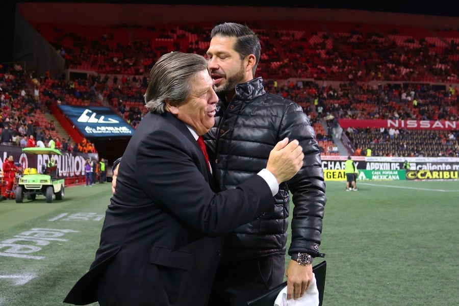 Miguel Herrera y Benjamín Mora, DT's mexicanos