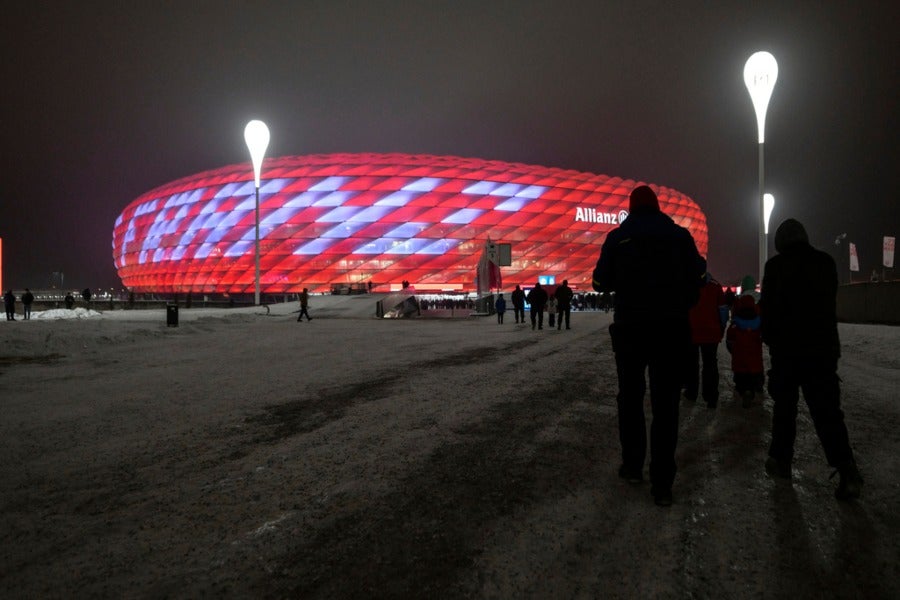 Allianz Arena homenajeó a Beckenbauer