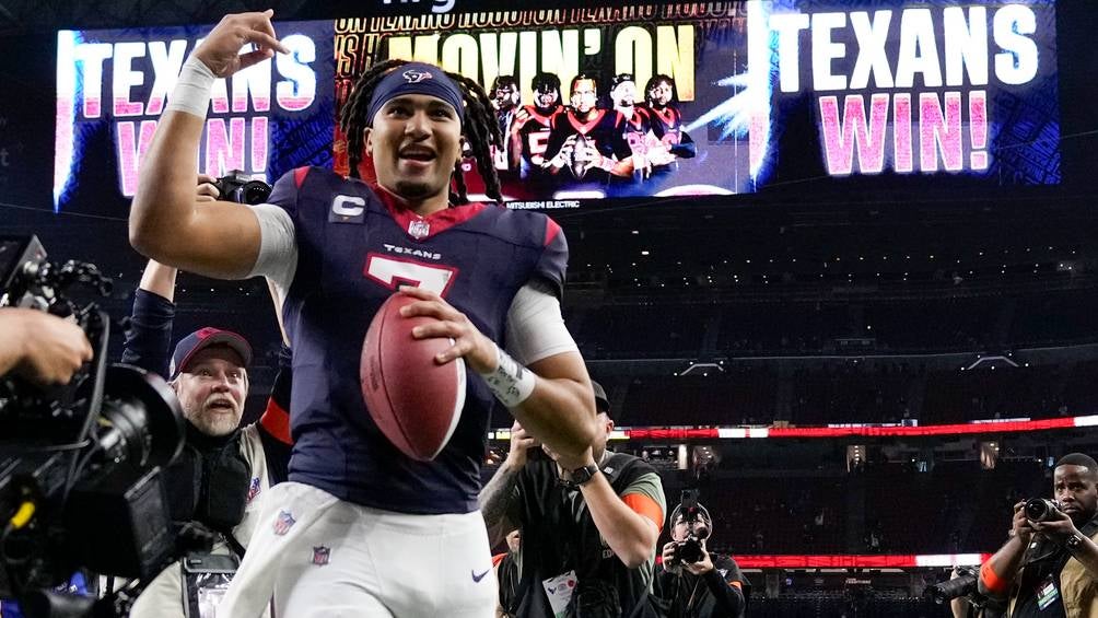 NFL: Texans derrotan 45-14 a los Browns y se instalan en la Ronda Divisional de la AFC