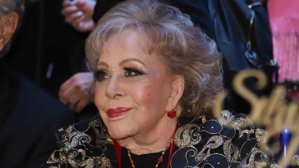 La Diva del Cine de Oro, Silvia Pinal, con nuevos problemas de salud