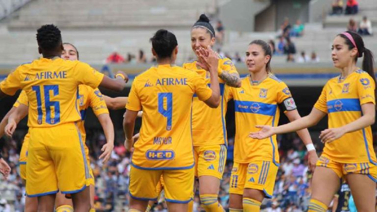 Tigres celebra el gol