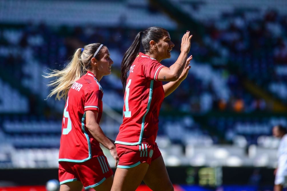 Catalina Usme con su selección 