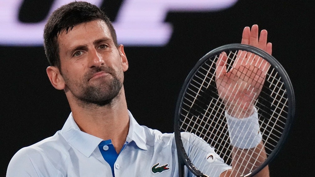 Djokovic sufre de más, pero vence a Prizmic en la Primera Ronda del Australian Open