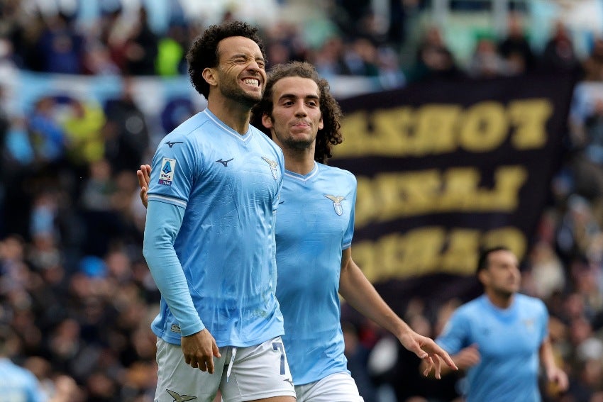 Felipe Anderson en celebración de gol