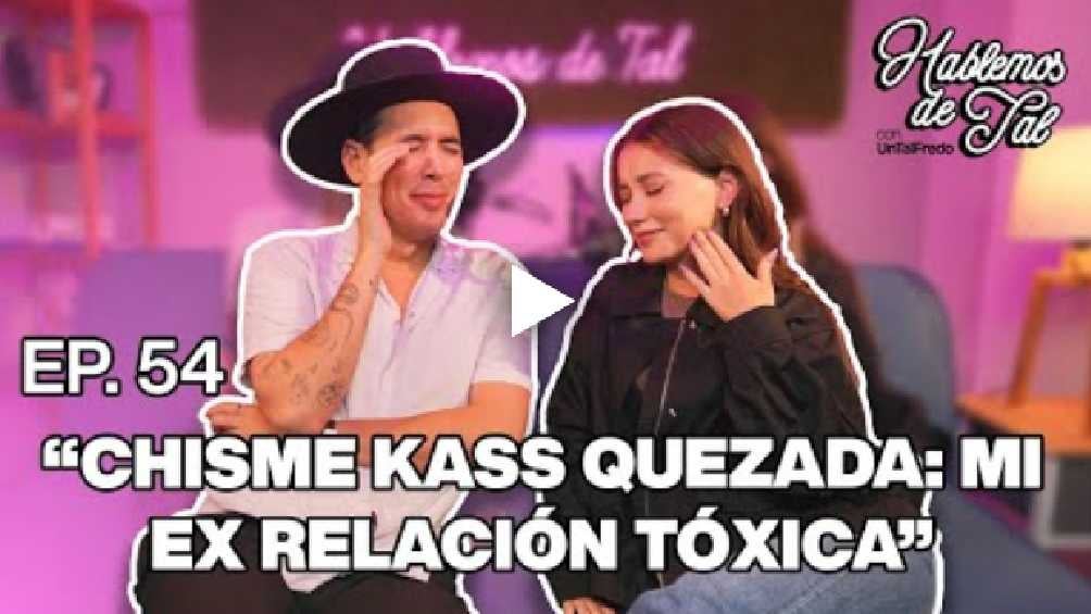 El podcast con 'Un tal Alfredo' se iba a estrenar desde septiembre, pero el ex novio de la influencer la amenazó. 