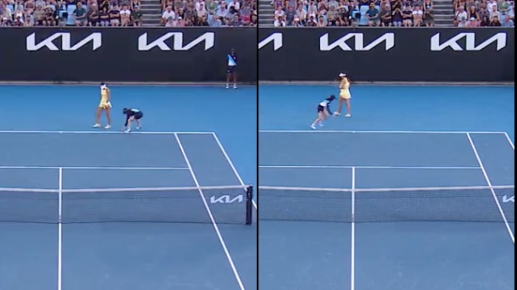 Momento en el que la cucaracha voladora llegó al Australian Open