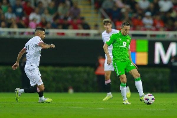 Guardado en un partido de Betis