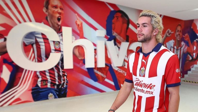 Cade Cowell espera su debut en Chivas 