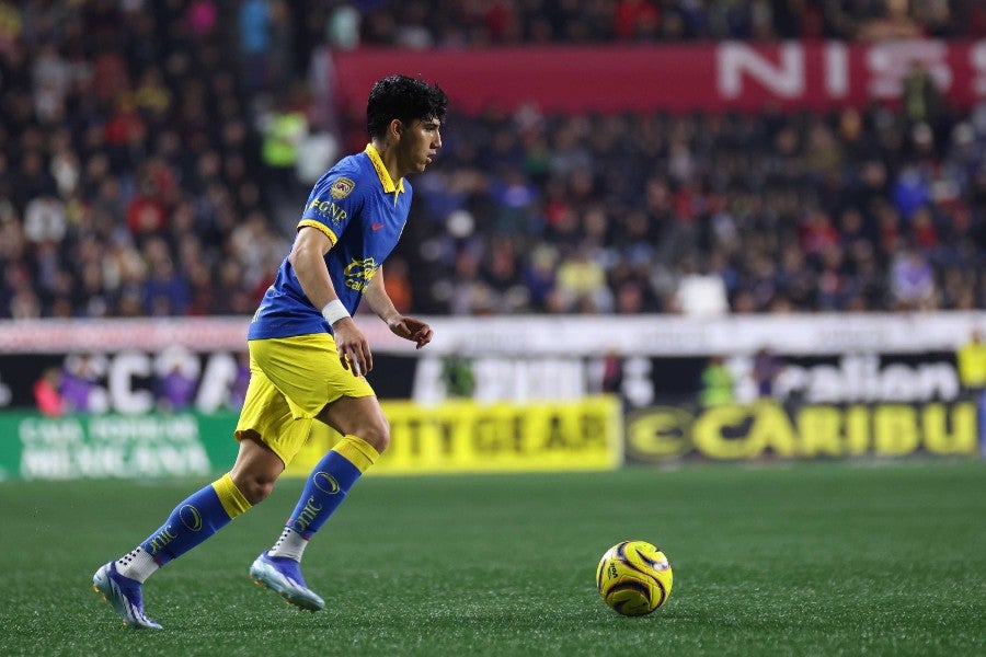 Kevin Álvarez en el duelo ante Tijuana de la J1