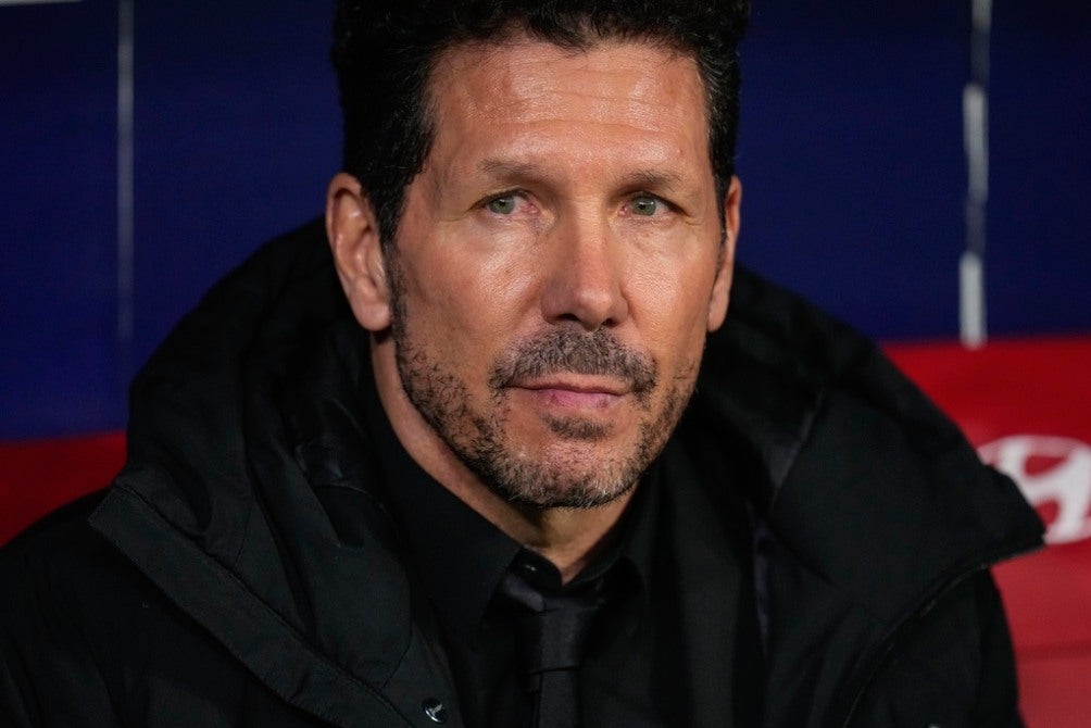 Simeone en el banquillo ante Real Madrid