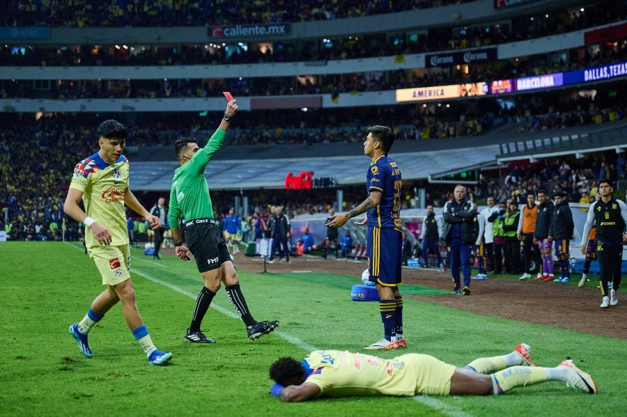 Tigres terminó la Final ante América con nueve jugadores