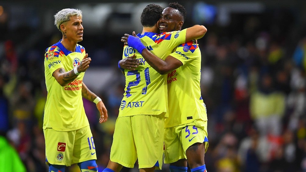 América se presenta en el Estadio Azteca con victoria de 2-0 ante Querétaro