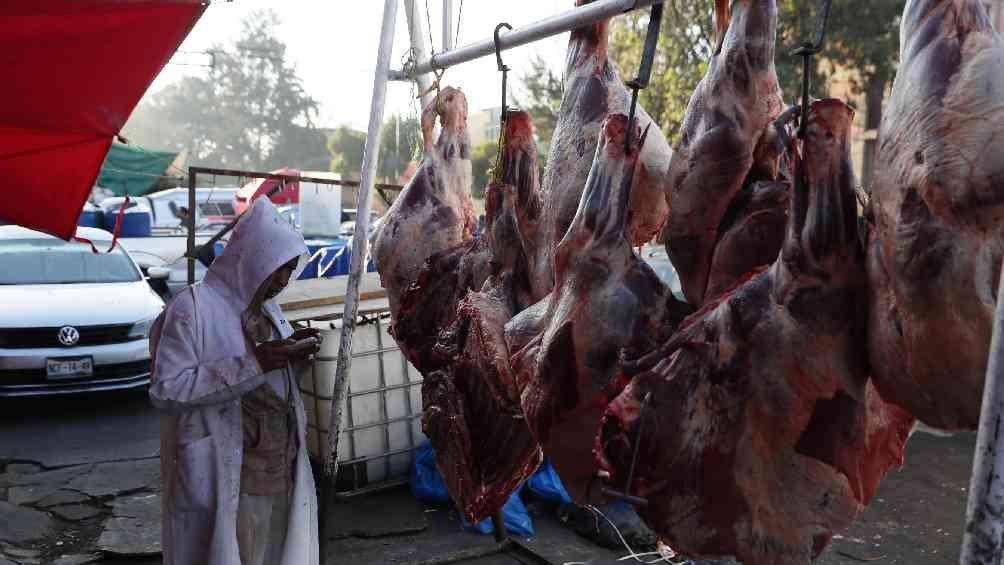 Las carnes rojas contienen nitrosaminas, que con compuestos cancerígenos.