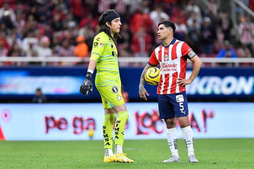 Chivas en partido contra Santos 