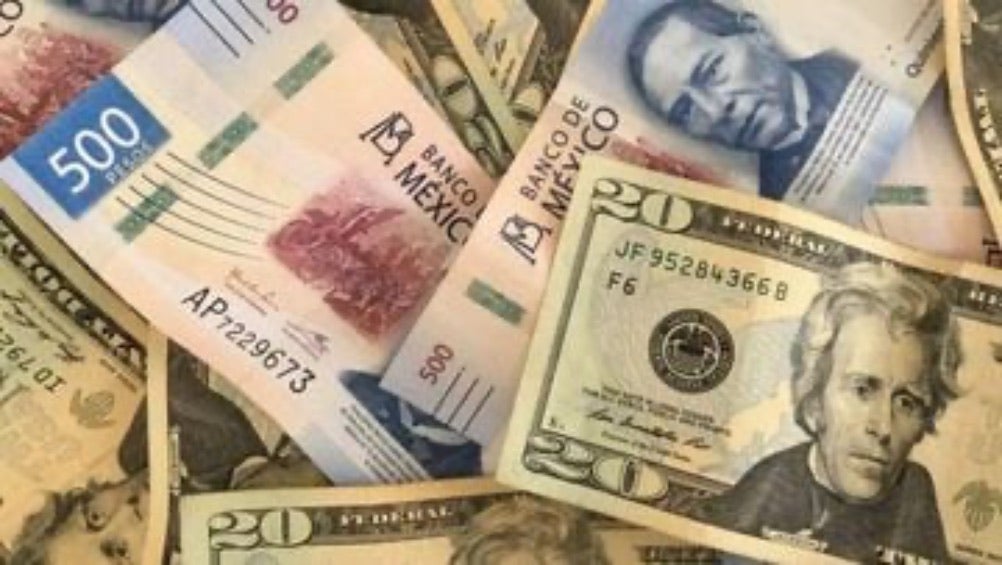 Diariamente cambia el valor del dólar frente al peso mexicano. 