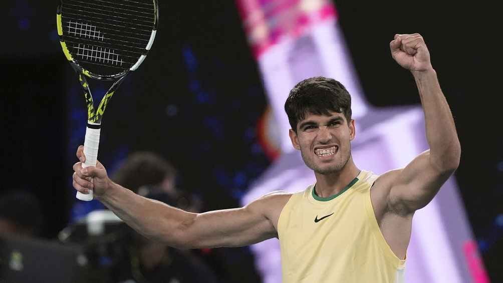 ¡A Cuartos de Final! Carlos Alcaraz domina a Kecmanovic en Cuarta Ronda del Australian Open