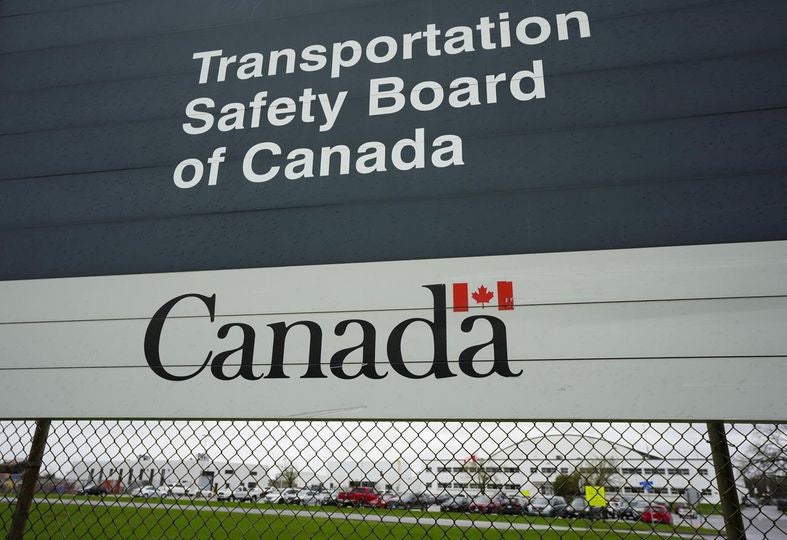 Las autoridades aeroportuarias de Canadá investigan los hechos.