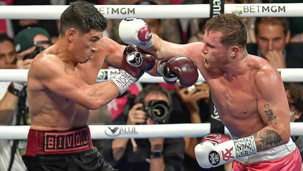 Dimitry Bivol negó haber rechazado pelea con Canelo Álvarez: 'Ni siquiera lo discutimos'