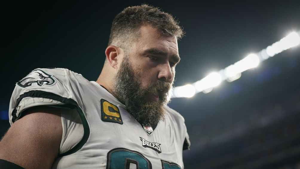 Jason Kelce asisitió al juego ante Bills